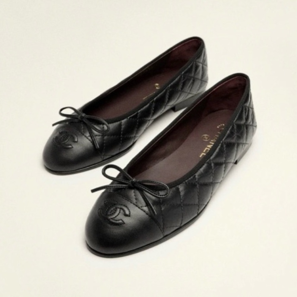 **SOLD** CHANEL Aged Calfskin Ballet Flats size 40 US 9 Brand New In Box $1125